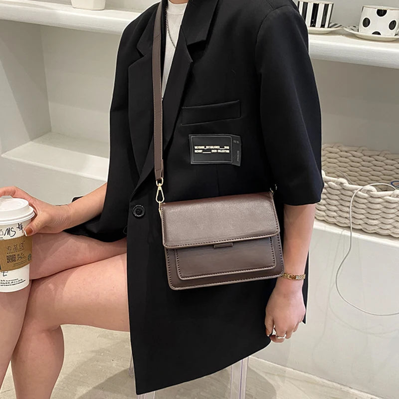 Bolsa feminina estilo vintage em couro